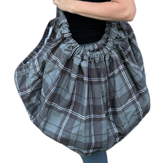 VersaTote - Dark Plaid